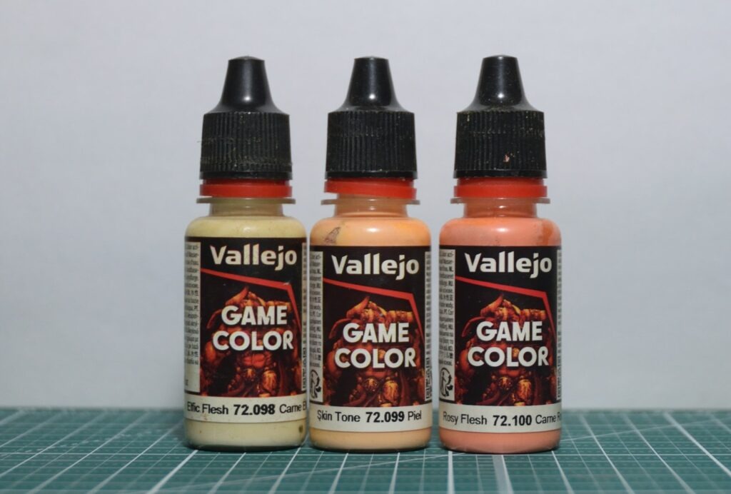 Флаконы Vallejo Model Color для тонкой кистевой росписи 3D-печатных фигурок